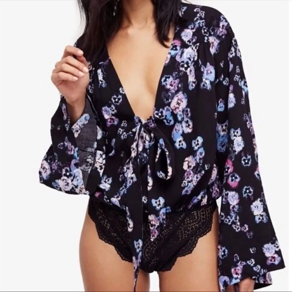 FREE PEOPLE | INTIMATELY Forties Feels Floral Tie Front Bodysuit Women’s Size S